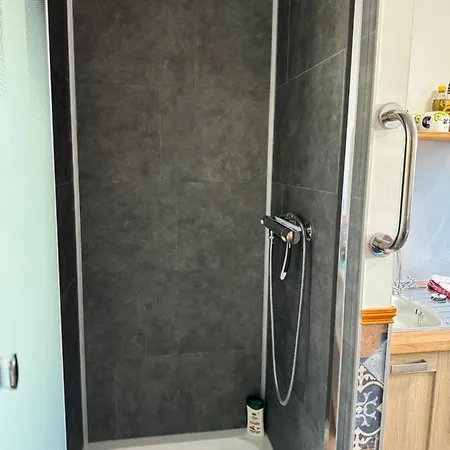 公寓 Laetitia Et Claude 里尔