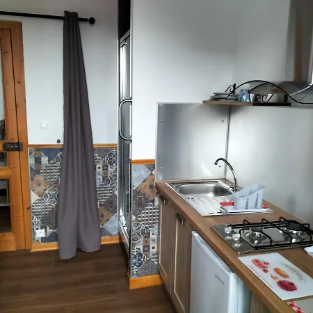 Laetitia Et Claude Apartmán